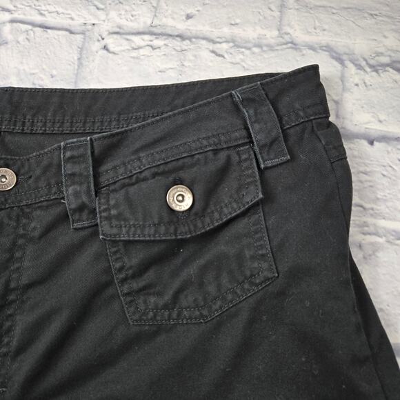 Riders Women's Denim Shorts Black Tabbed Cuff size 16M Small Button Flap Pockets - Picture 6 of 11